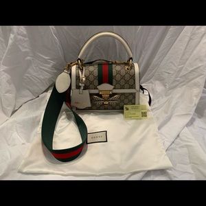 ⚠️ LAST CHANCE!! ⚠️ Certified Authentic Gucci Queen Margaret Top Handle Bag GG